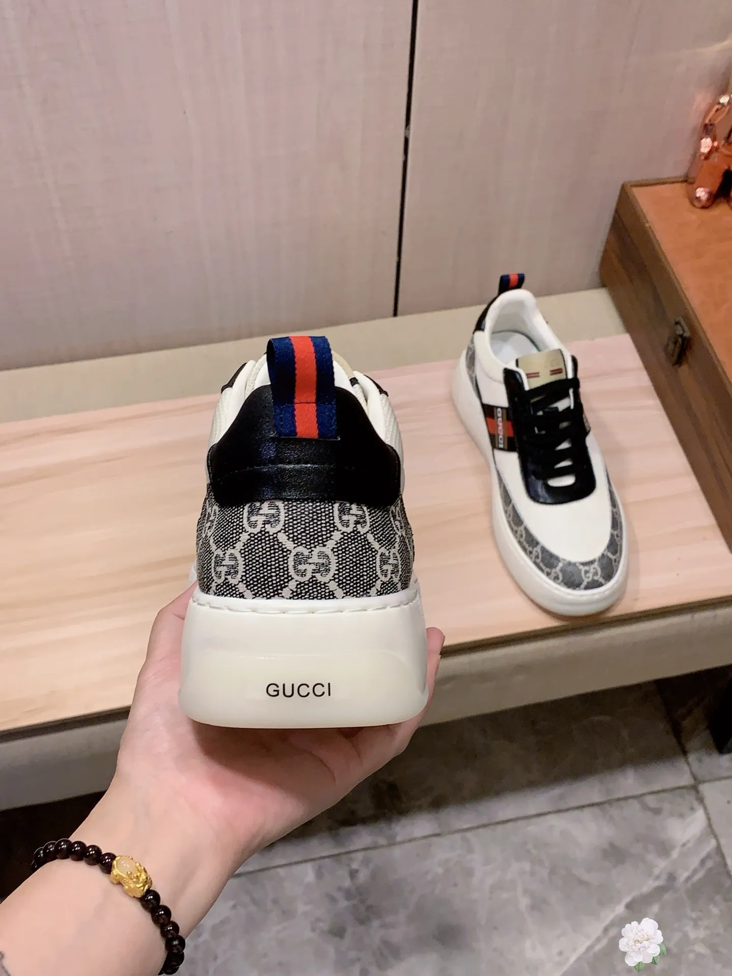 Men's Men's Shoes💰442💰💰🎩🎩[Lightning][Lightning] "Gucci*" The latest and most popular casual shoes, top brand [seduce] luxury~purchase, top~quality. [Strong] The upper is made of imported breathable cowhide with material ➕ breathable sheepskin lining (•) and fine workmanship. The original stylish and stylish soft rubber wear-resistant and non-slip outsole is light and comfortable on the feet. The real thing looks better when photographed in person. No. 143: Code: 38-44, 45 can be customized, 4️⃣ colors are available